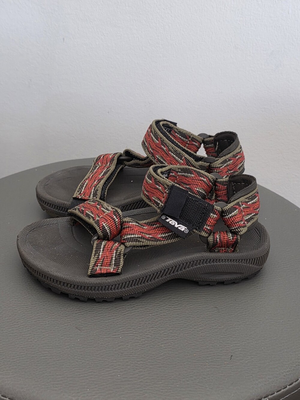 Teva Kids Original Universal Sport Sandal Red Tribal Print Adjustable Hook Loop